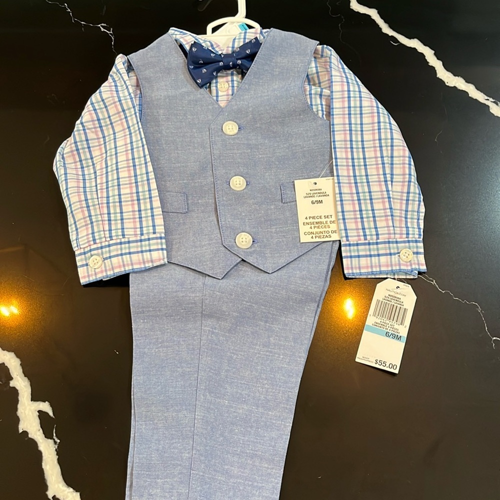 New with tags Nautica 4 piece suit
